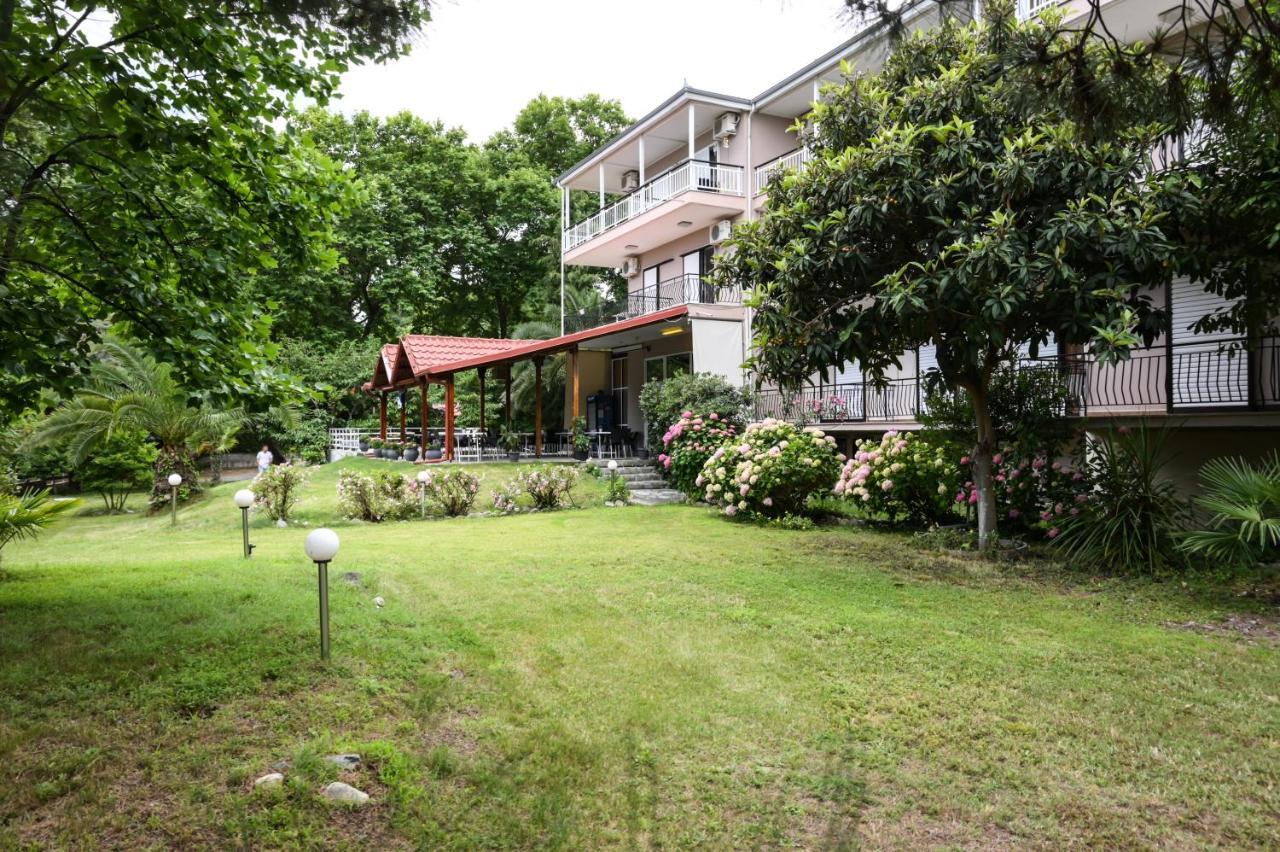 Hotel Geromichalos ปาราเลีย สโกทินิส ภายนอก รูปภาพ