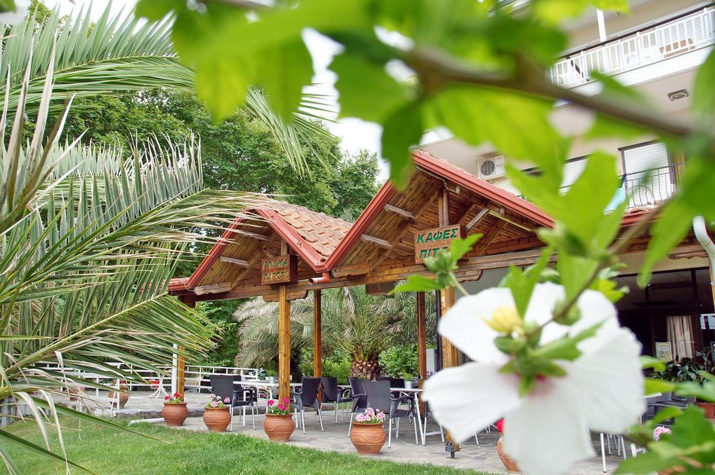 Hotel Geromichalos ปาราเลีย สโกทินิส ภายนอก รูปภาพ